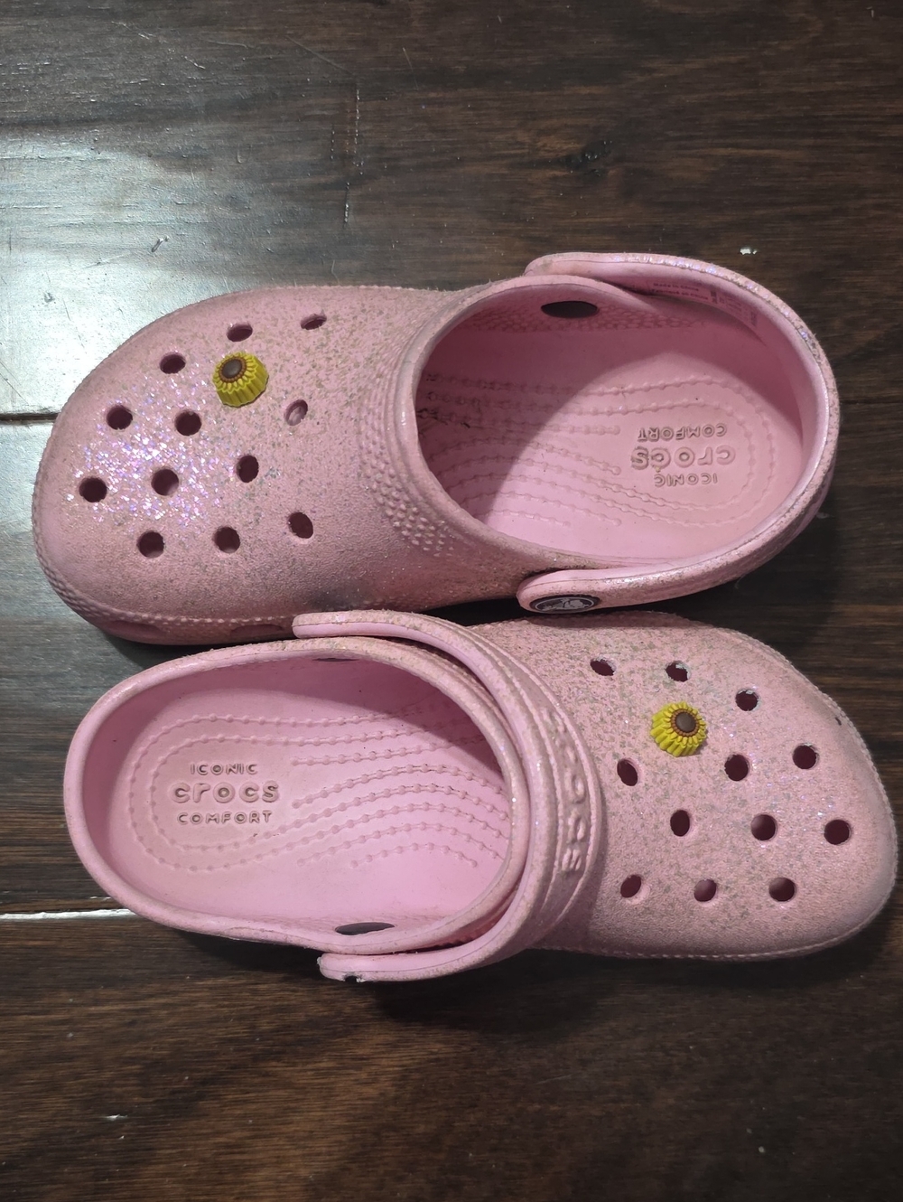 CROCS Pink Glitter Kids Clogs with Yellow Daisy Charm